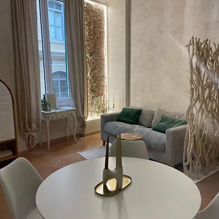 Apartament Antica